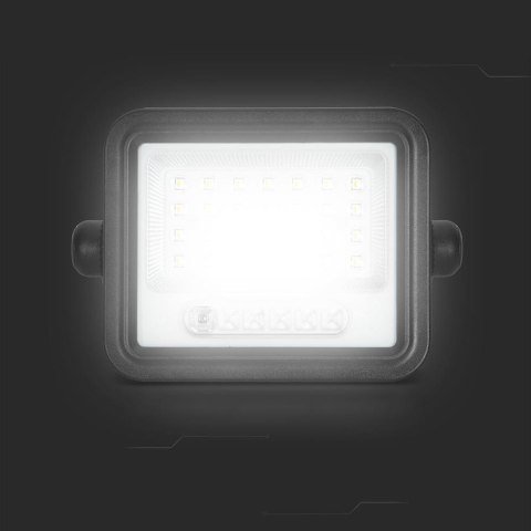 Naświetlacz LED solarny V-TAC 6W CCT pilot auto timer IP65 czarny VT-54W 700lm 3 lata gwarancji