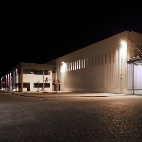 Naświetlacz LED V-TAC 100W LED 3w1 CCT 100Lm/W mleczny klosz VT-44107CCT 3000-4000K-6500K 10000lm